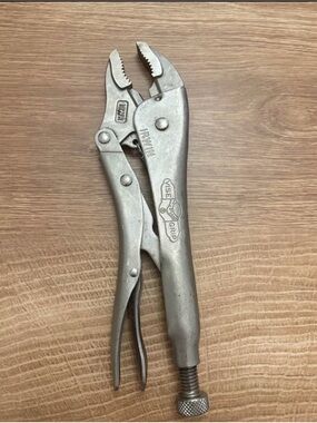 Irwin 7WRC Curved Jaw Locking Plier with Wire Cutter Silver